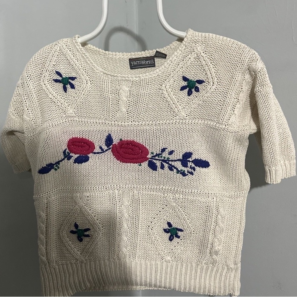 Yarnworks Cable Knit Sweater Womens White Embroidered Floral Sz Large Vintage